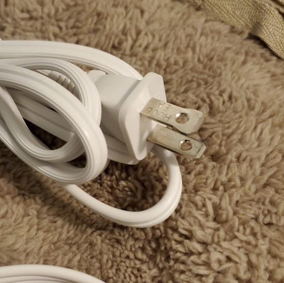 Sunbeam, Ultra Soft Heating Pad with 4 heat settings. New In Box - Picture 9 of 16